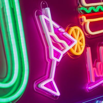 2 Adesivi In Vinile Neon 'Cocktail' 10 Cm – Lucidi, Per Bar, Feste, Divertenti, Prodotti UK