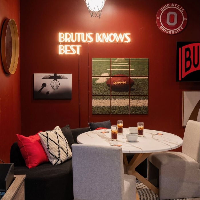 Warm white AirBnB quote sign by Custom Neon® @somerleddesigns