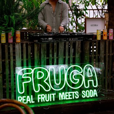 Green event sign by Custom Neon® @drinkfruga