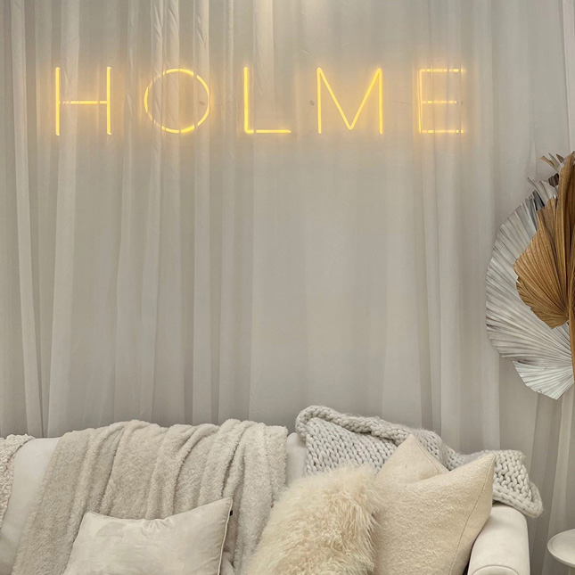 Custom Neon® for Holmebeauty
