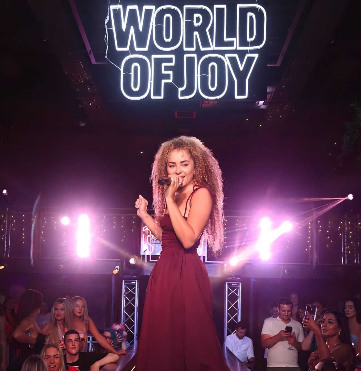 Custom Neon® waterproof suspended stage backdrop at the brand launch for @joywineofficial organised by @paradiselondon