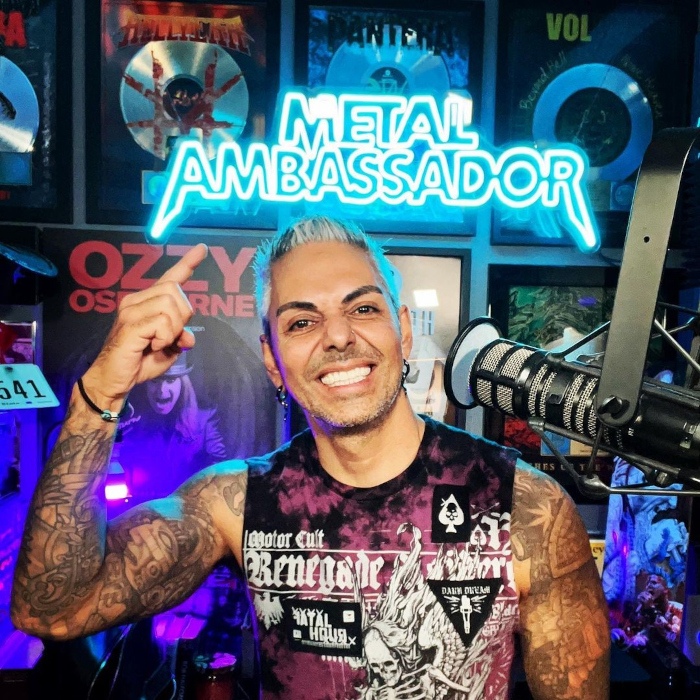 Custom Neon® blue Youtube channel logo @josemangin