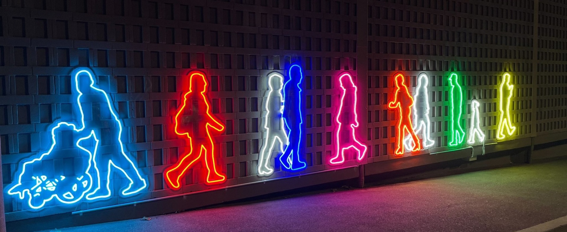 Clare Street, 5pm Multi-color animated artwork designed by Glen Smith @nofrillsart and made by Custom Neon®