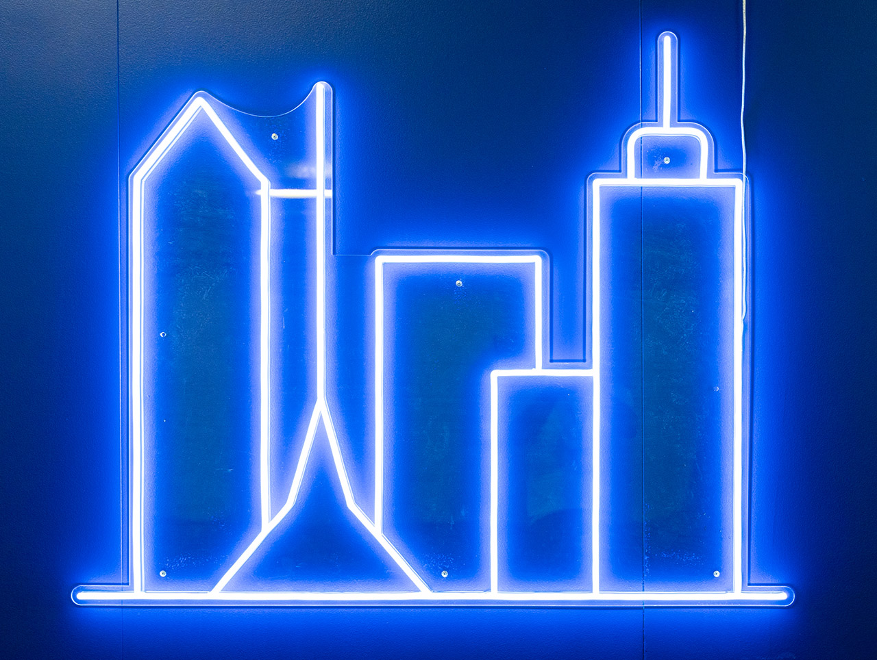 Custom Neon&reg; Melbourne Skyline sign for tennis.com.au @australianopen