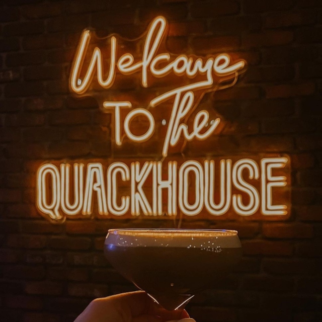 Orange restaurant selfie sign by Custom Neon® @theblueducknl